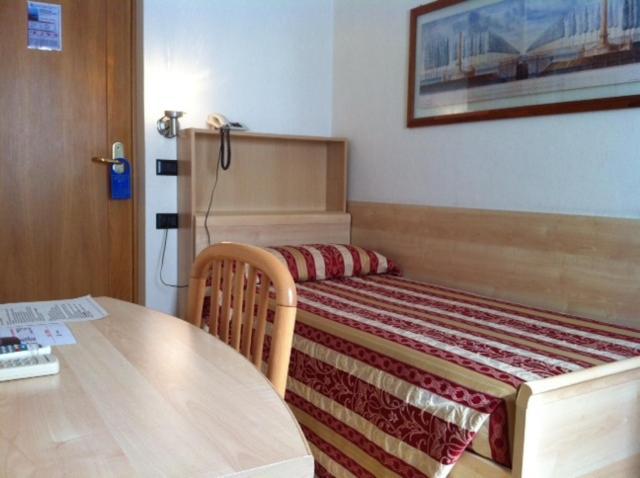 Hotel Fraderiana Torri Del Benaco Eksteriør bilde