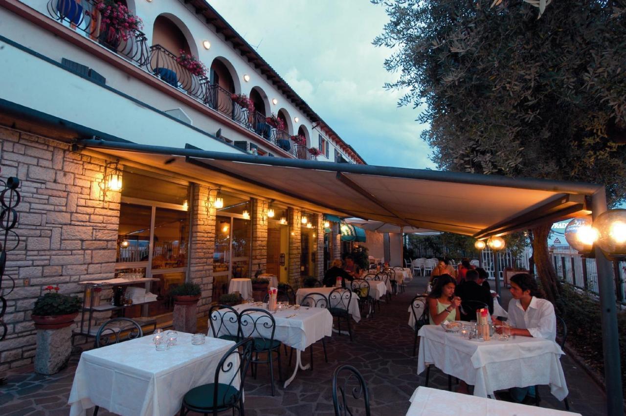 Hotel Fraderiana Torri Del Benaco Eksteriør bilde